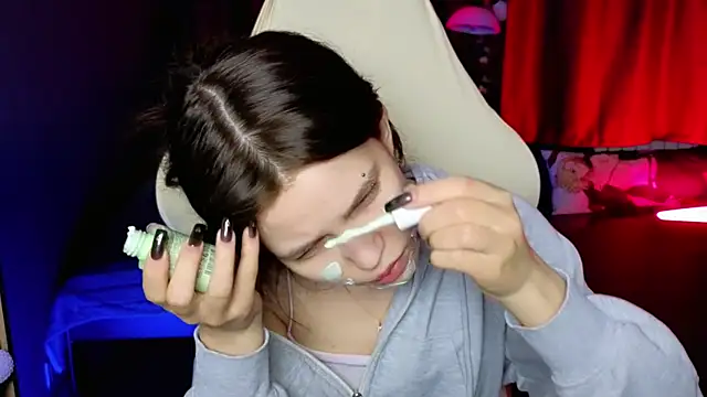 Snapshot of GG_Viper chatting on 13, 4, 2026 GG Viper online show from 13, 4, 2026