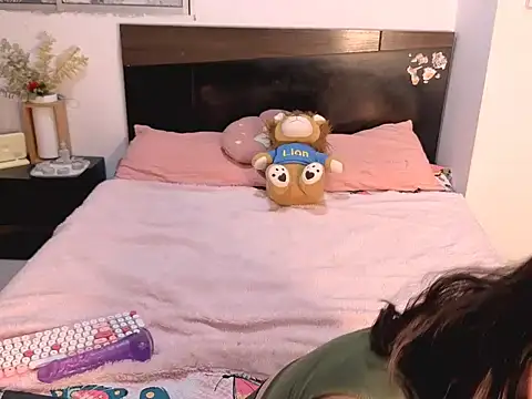 Snapshot of kronysmith30 chatting on 5, 4, 2026 kronysmith30 online show from 5, 4, 2026