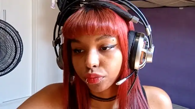 emilycloves online show from 16, 3, 2026