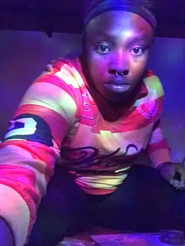 Snapshot of suggar_mommy777 chatting on 17, 3, 2026 suggar mommy777 online show from 17, 3, 2026