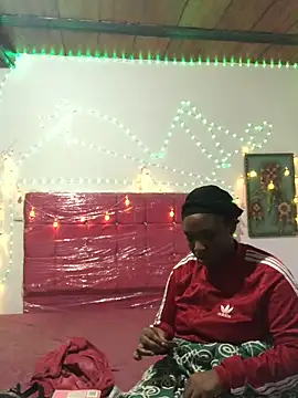 Snapshot of suggar_mommy777 chatting on 8, 4, 2026 suggar mommy777 online show from 8, 4, 2026