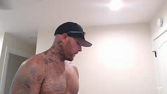 Snapshot of SecretsNextDoor chatting on 4, 4, 2026 SecretsNextDoor online show from 4, 4, 2026