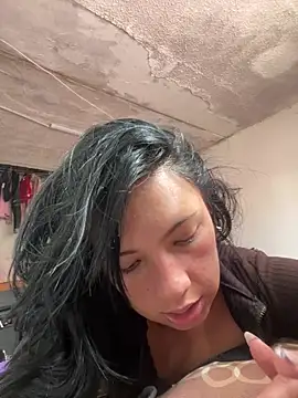 Snapshot of Marianaxc chatting on 27, 4, 2026 Marianaxc online show from 27, 4, 2026