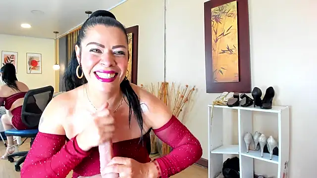 Snapshot of SofiiMontes chatting on 17, 7, 2026 SofiiMontes online show from 17, 7, 2026