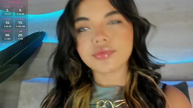 Snapshot of Mia_Rosalie chatting on 27, 4, 2026 Mia Rosalie online show from 27, 4, 2026