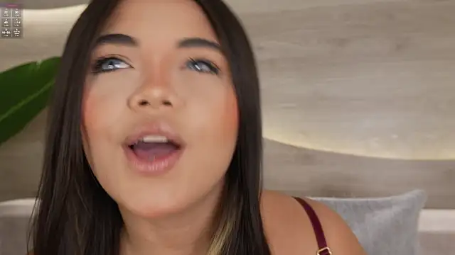 Mia Rosalie online show from 15, 7, 2026