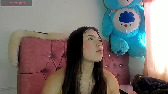 Snapshot of _scarlettmoon chatting on 16, 4, 2026 scarlettmoon online show from 16, 4, 2026