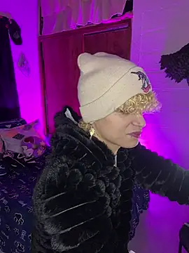 Lucke Ccollins online show from 18, 4, 2026