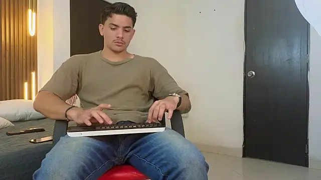 Snapshot of MrAdonis_ chatting on 11, 3, 2026 MrAdonis online show from 11, 3, 2026