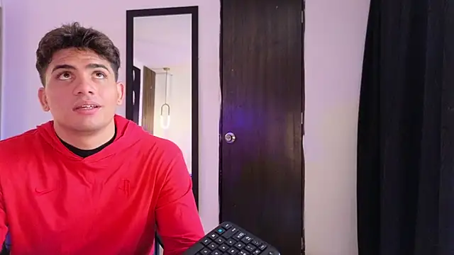 Snapshot of MrAdonis_ chatting on 29, 3, 2026 MrAdonis online show from 29, 3, 2026