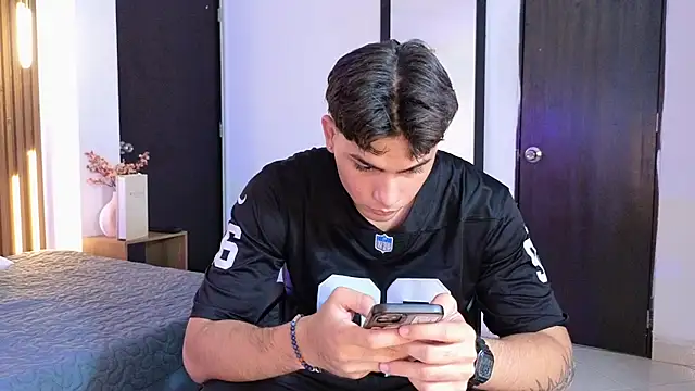 Snapshot of MrAdonis_ chatting on 3, 4, 2026 MrAdonis online show from 3, 4, 2026