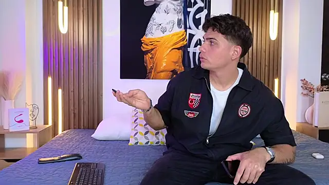 Snapshot of MrAdonis_ chatting on 4, 4, 2026 MrAdonis online show from 4, 4, 2026