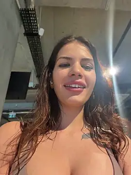 Snapshot of RaniaSnow chatting on 9, 4, 2026 RaniaSnow online show from 9, 4, 2026