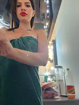 Snapshot of RaniaSnow chatting on 10, 4, 2026 RaniaSnow online show from 10, 4, 2026