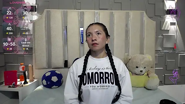 Snapshot of Chloe16_ chatting on 10, 4, 2026 Chloe16 online show from 10, 4, 2026