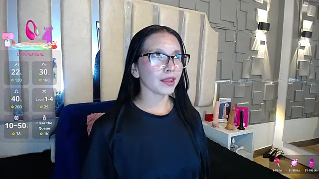 Snapshot of Chloe16_ chatting on 7, 5, 2026 Chloe16 online show from 7, 5, 2026
