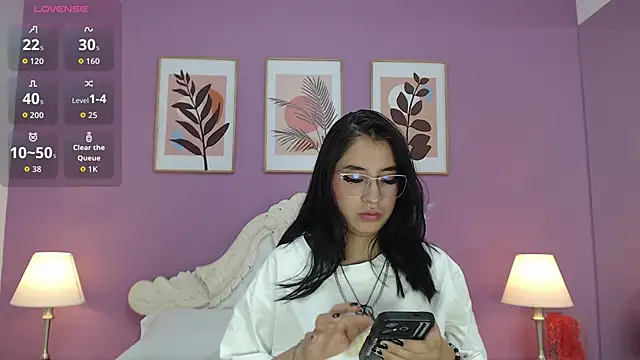 Snapshot of YayaQueen chatting on 25, 5, 2026 YayaQueen online show from 25, 5, 2026