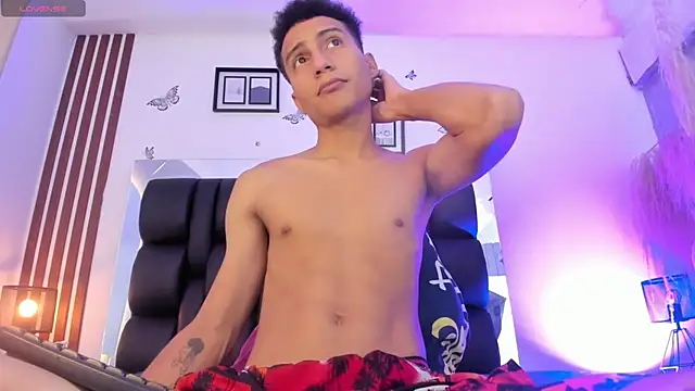 Snapshot of choco_dick_ chatting on 31, 3, 2026 choco dick online show from 31, 3, 2026