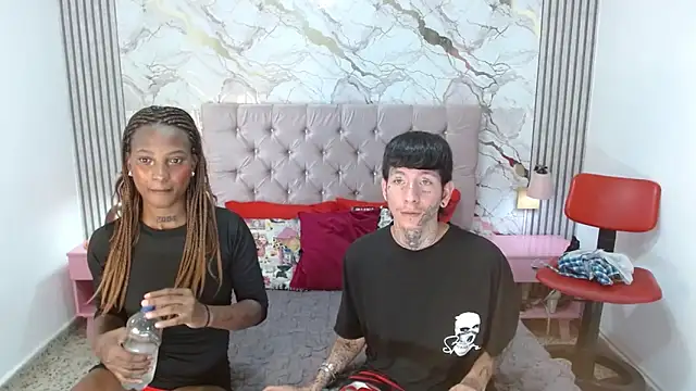 Snapshot of AshlieeGreenn chatting on 28, 3, 2026 AshlieeGreenn online show from 28, 3, 2026