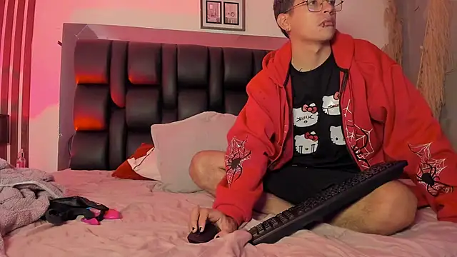 Snapshot of dalhia_and_hades chatting on 18, 4, 2026 dalhia and hades online show from 18, 4, 2026