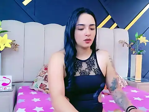 Snapshot of IsadoraSmit chatting on 25, 4, 2026 IsadoraSmit online show from 25, 4, 2026