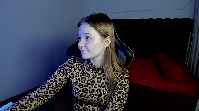Snapshot of ElinaVale chatting on 19, 3, 2026 ElinaVale online show from 19, 3, 2026
