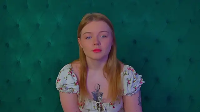 Snapshot of ElinaVale chatting on 30, 4, 2026 ElinaVale online show from 30, 4, 2026