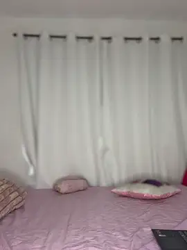 Snapshot of EmmaThompson1 chatting on 30, 3, 2026 EmmaThompson1 online show from 30, 3, 2026