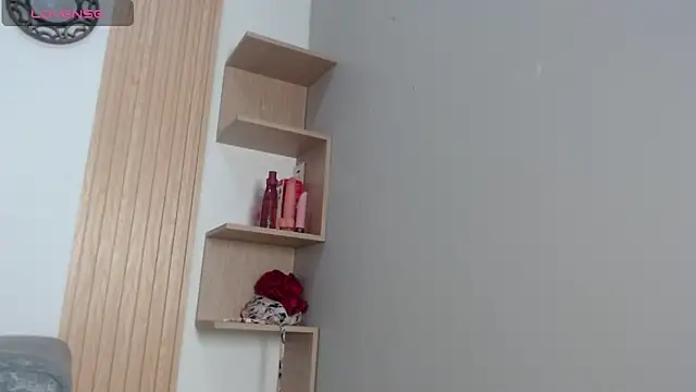 Snapshot of queen_adhara chatting on 27, 3, 2026 queen adhara online show from 27, 3, 2026