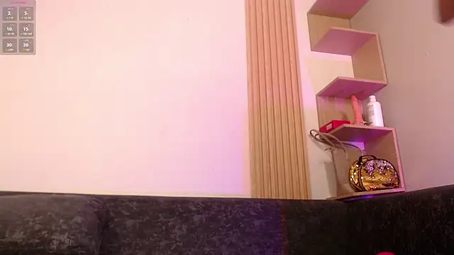 Snapshot of queen_adhara chatting on 11, 4, 2026 queen adhara online show from 11, 4, 2026