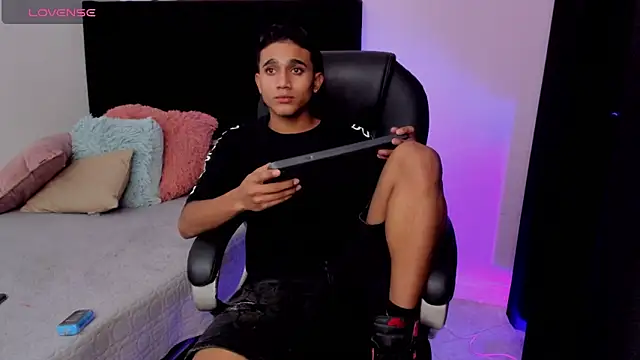 Snapshot of Morgan_Bladee chatting on 18, 3, 2026 Morgan Bladee online show from 18, 3, 2026