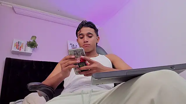 Snapshot of Morgan_Bladee chatting on 15, 4, 2026 Morgan Bladee online show from 15, 4, 2026