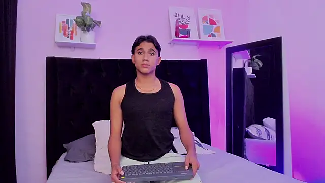 Snapshot of Morgan_Bladee chatting on 24, 4, 2026 Morgan Bladee online show from 24, 4, 2026