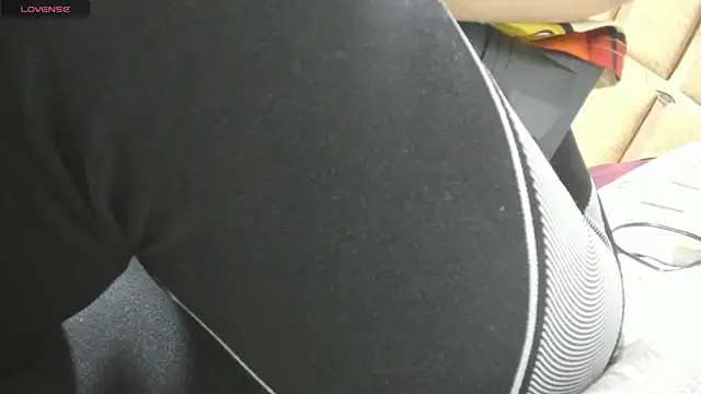 Snapshot of EmaGw7 chatting on 1, 4, 2026 EmaGw7 online show from 1, 4, 2026