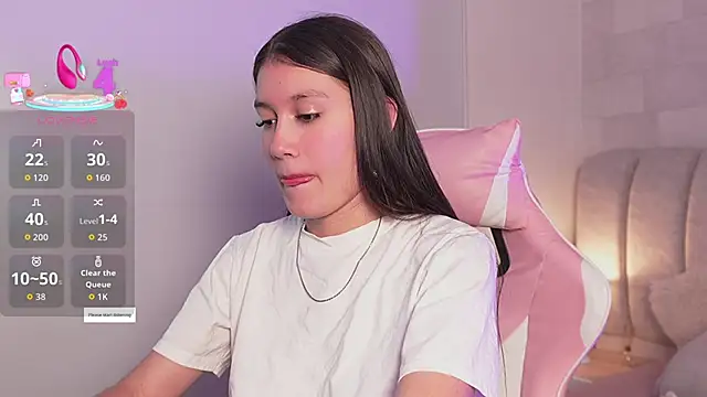 Snapshot of Alanna-Rosse chatting on 21, 4, 2026 Alanna-Rosse online show from 21, 4, 2026