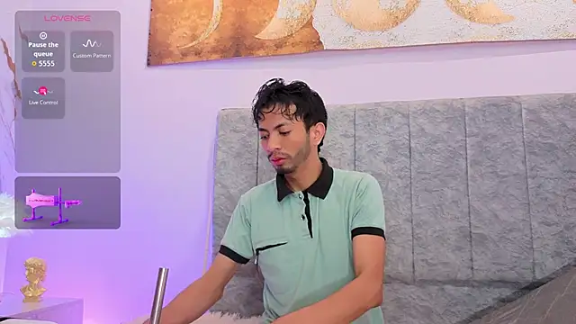 Snapshot of Luchoplayboy chatting on 6, 4, 2026 Luchoplayboy online show from 6, 4, 2026