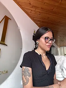 Snapshot of Cloe_pink1 chatting on 16, 3, 2026 Cloe pink1 online show from 16, 3, 2026