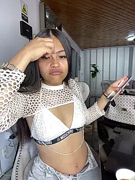 Snapshot of Cloe_pink1 chatting on 30, 3, 2026 Cloe pink1 online show from 30, 3, 2026