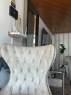 Snapshot of Cloe_pink1 chatting on 4, 4, 2026 Cloe pink1 online show from 4, 4, 2026