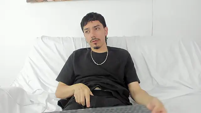 Snapshot of finn_jackson chatting on 19, 3, 2026 finn jackson online show from 19, 3, 2026