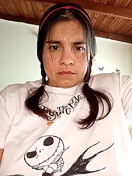 Snapshot of BettyBoo_w chatting on 10, 4, 2026 BettyBoo w online show from 10, 4, 2026