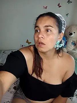 Snapshot of BettyBoo_w chatting on 17, 4, 2026 BettyBoo w online show from 17, 4, 2026