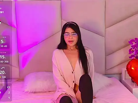 Snapshot of OliviaDiaz chatting on 8, 3, 2026 OliviaDiaz online show from 8, 3, 2026