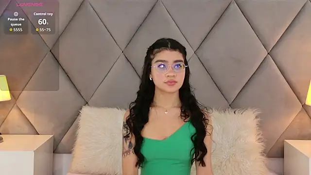 Snapshot of OliviaDiaz chatting on 21, 4, 2026 OliviaDiaz online show from 21, 4, 2026