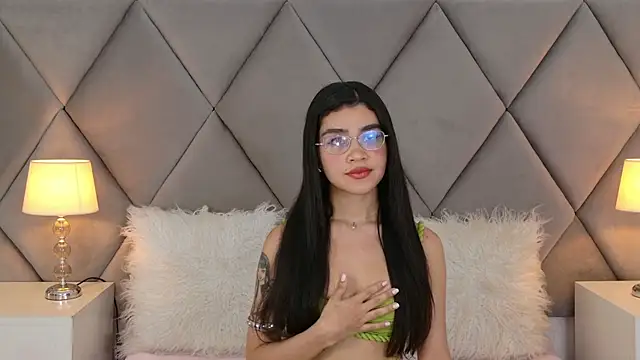 OliviaDiaz online show from 24, 5, 2026