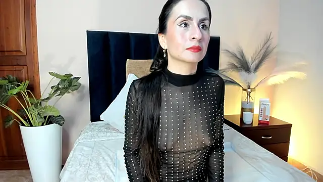 Snapshot of TinnaMoon chatting on 14, 3, 2026 TinnaMoon online show from 14, 3, 2026