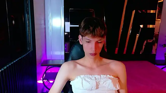 Snapshot of Stefany_PiInk chatting on 5, 4, 2026 Stefany PiInk online show from 5, 4, 2026