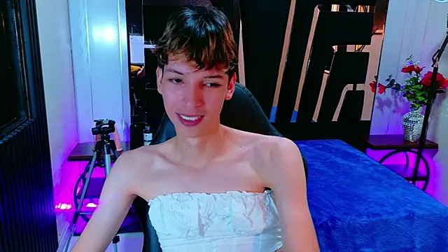 Snapshot of Stefany_PiInk chatting on 8, 4, 2026 Stefany PiInk online show from 8, 4, 2026