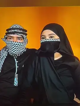 Snapshot of T__bah chatting on 5, 4, 2026 T bah online show from 5, 4, 2026