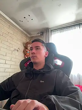 Snapshot of Cr1sXPorn chatting on 12, 4, 2026 Cr1sXPorn online show from 12, 4, 2026